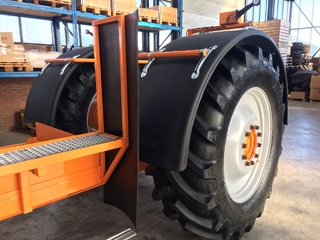 Gestuurde kistenwagen 3/9