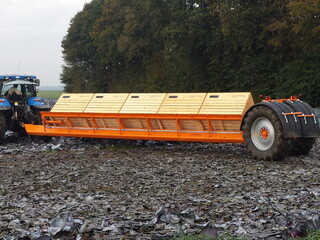 Gestuurde kisten-kantelwagen 2/12